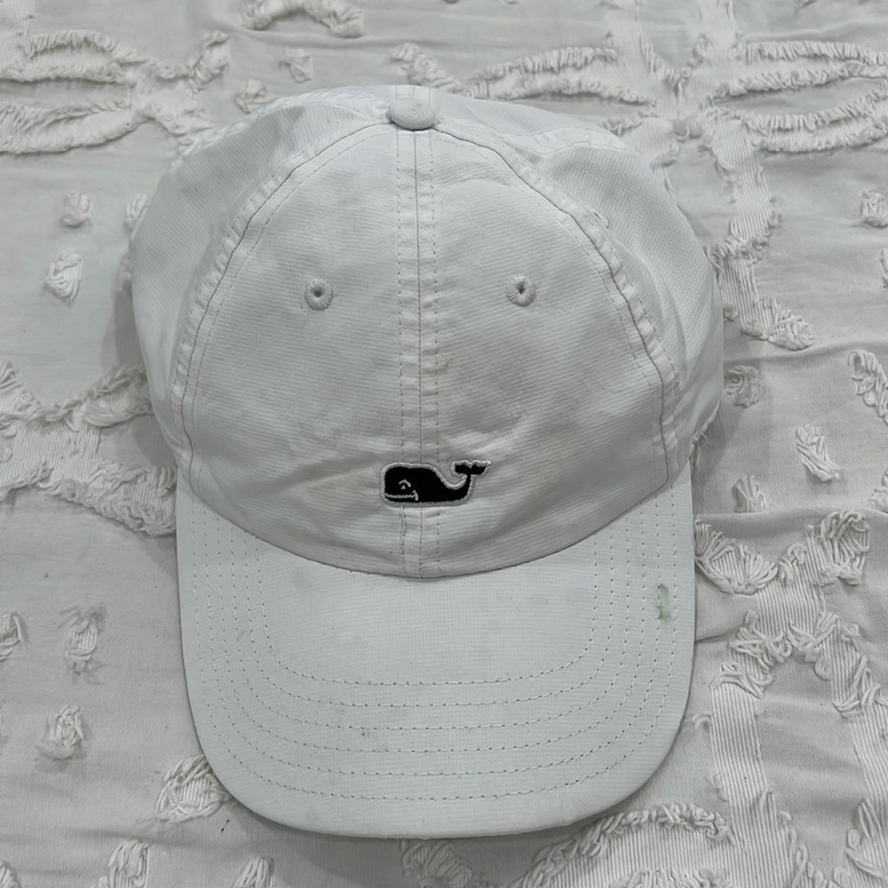 White Vineyard Vines Breathable Hat